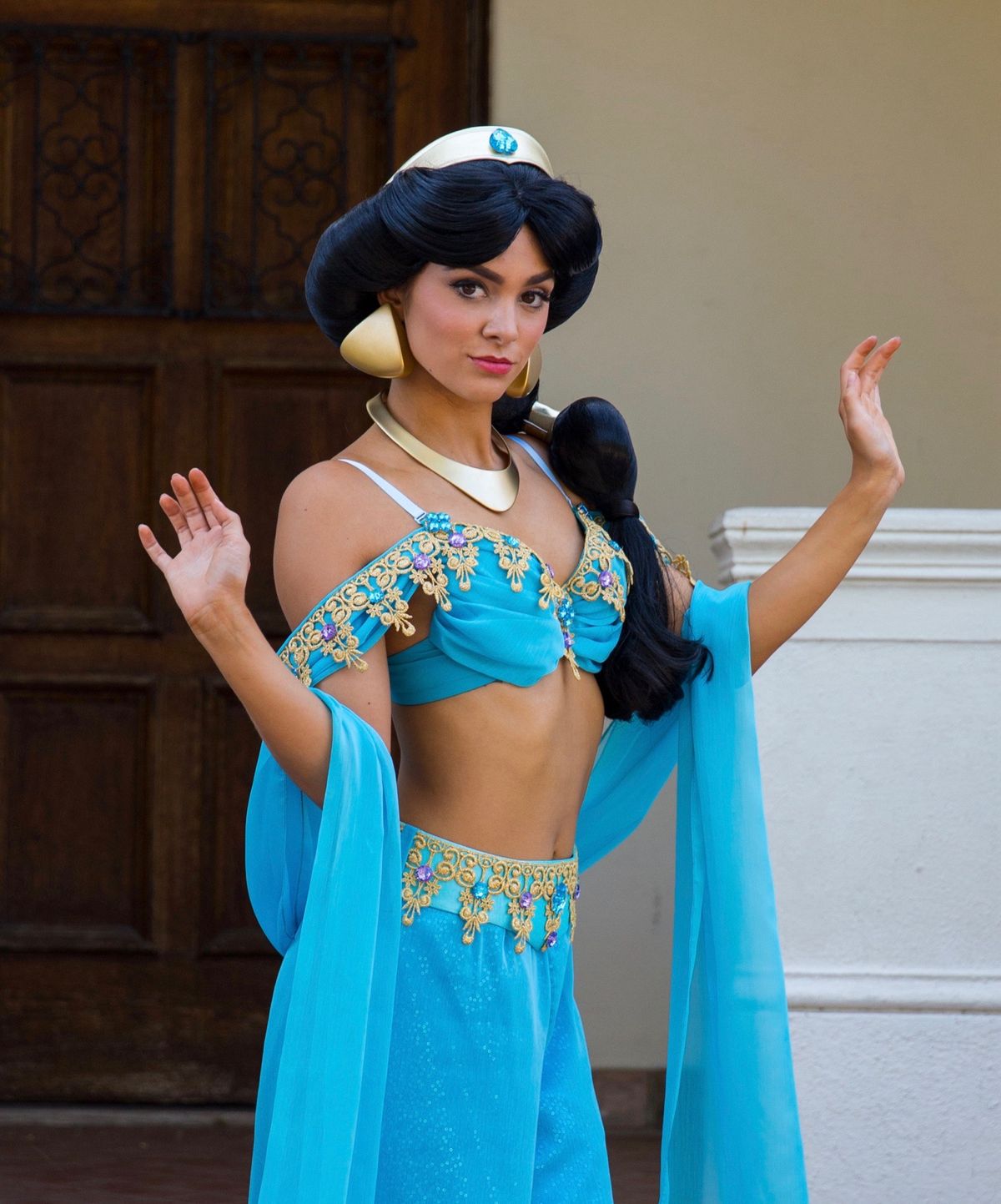 Jasmine character at birthday party
